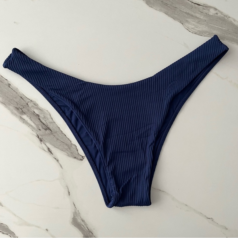 Monday Swimwear Navy Ribbed Byron Bikini Bottom XL VV